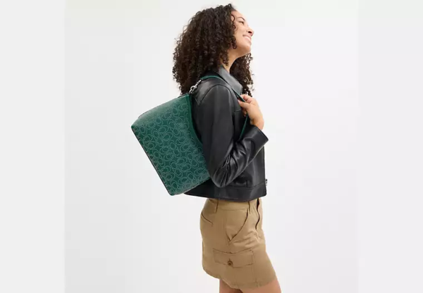 Laurel Shoulder Bag With Signature Rivets