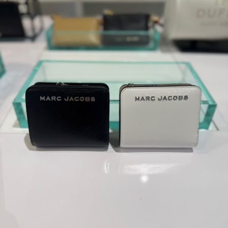 Marc jacobs small bilfold wallet