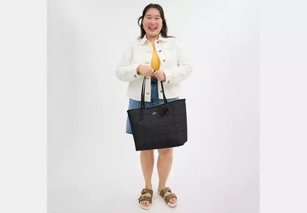 City Tote Bag In Signature Canvas