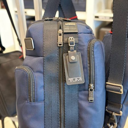 Tumi Higgins sling