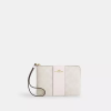 gold-white-chalk