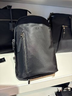 TUMI Novi Sling 1522 - Preorder