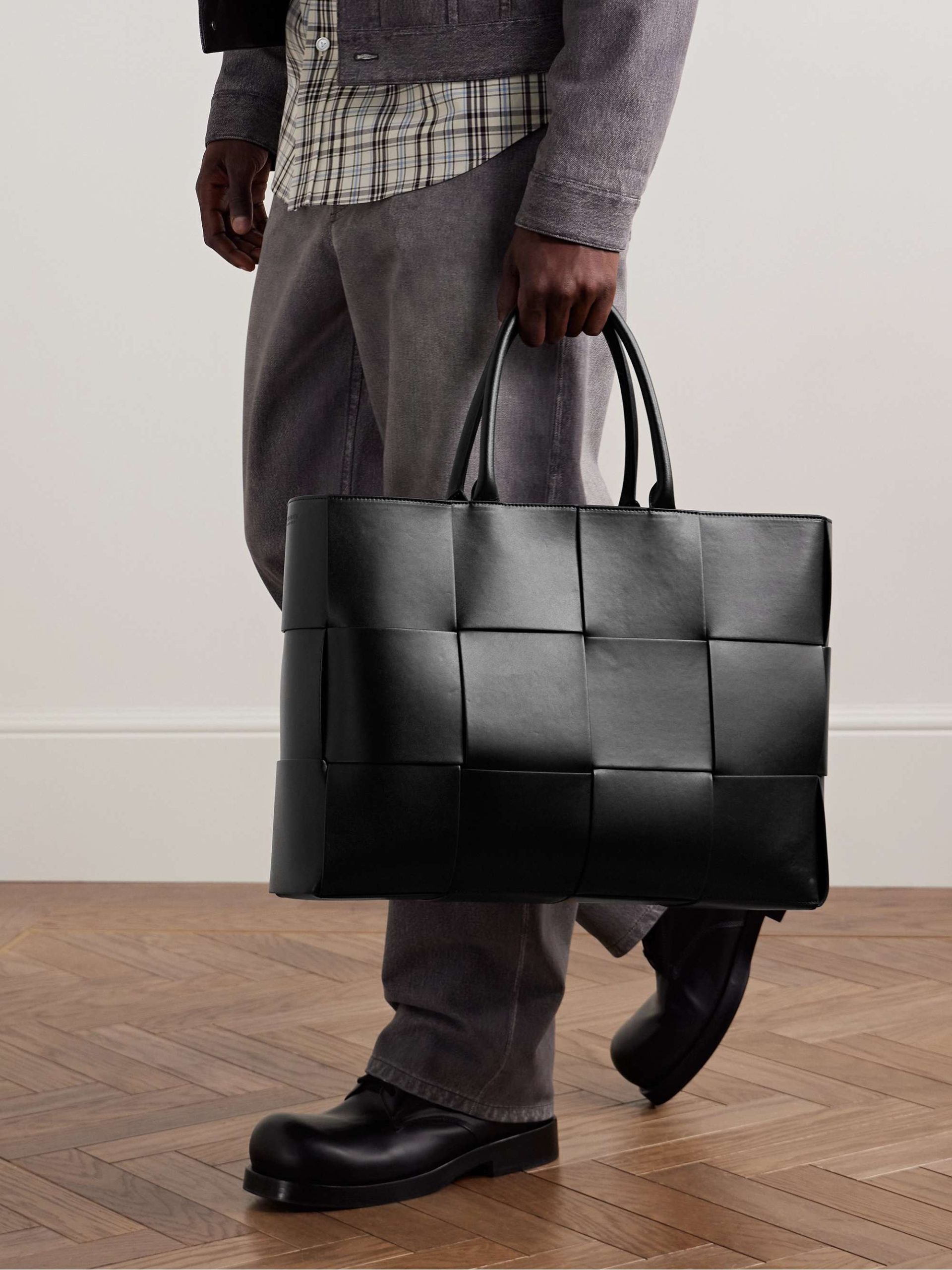 Bottega Veneta Arco Tote large sage green intrecciato woven leather 2025