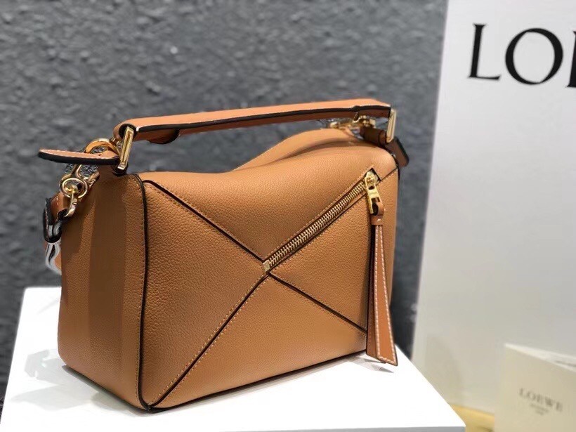 Loewe Puzzle small bag grained calfskin tan 2025