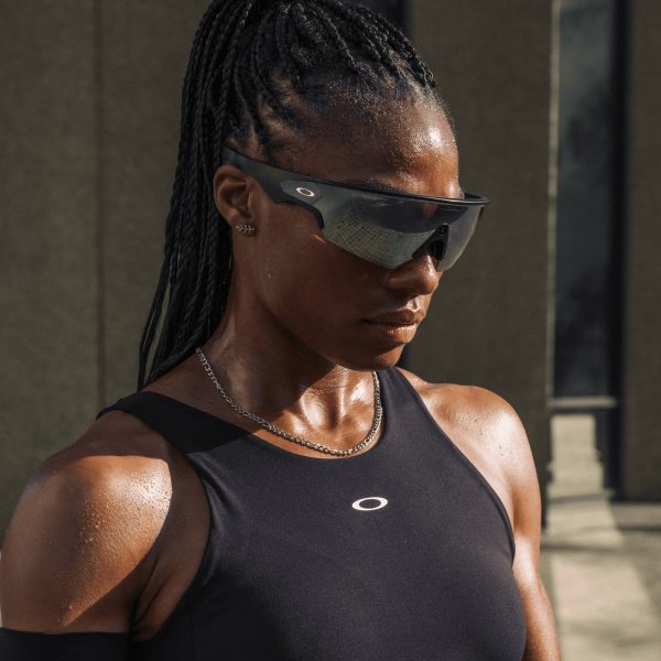 Oakley Meta Vanguard AI Glasses - Preorder