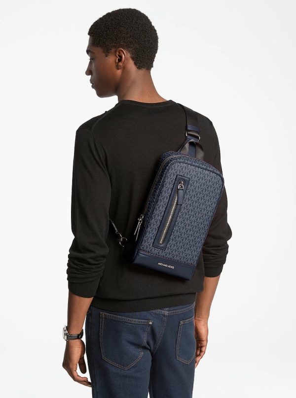 Michael Kors Cooper Signature Logo Sling Pack Admrl/plblue - Preorder
