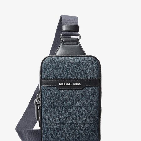 Michael Kors Cooper Medium Signature Logo Sling Pack Admrl/plblue - Preorder