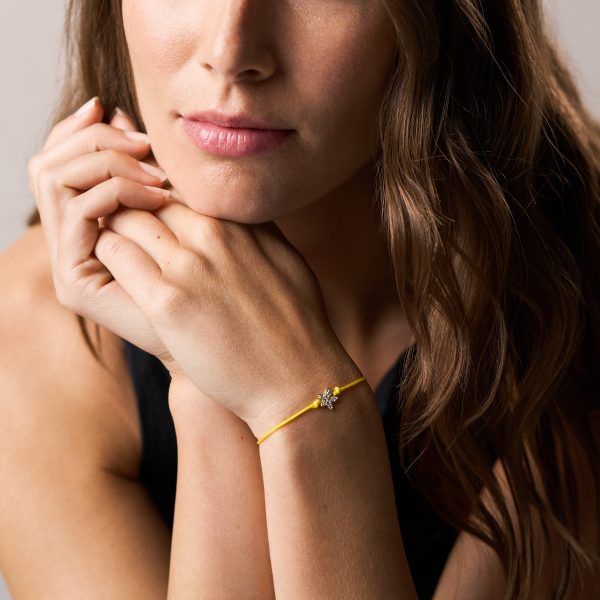 Fossil Sutton Mini Moments Yellow Gold-Tone Brass Pavé Flower Bracelet - Preorder