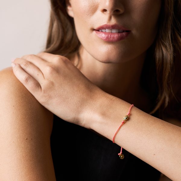 Fossil Sutton Mini Moments Coral Gold-Tone Brass Seashell Bracelet - Preorder