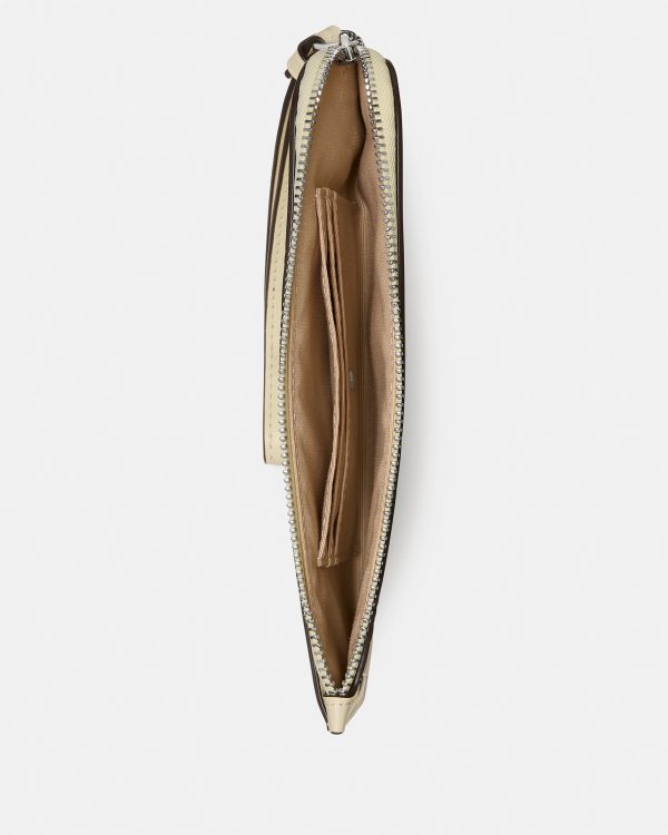 Kate Spade Zippy Banana Wristlet
