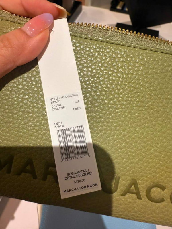 Marc Jacobs The Leather Top Zip Wristlet Reed - Preorder