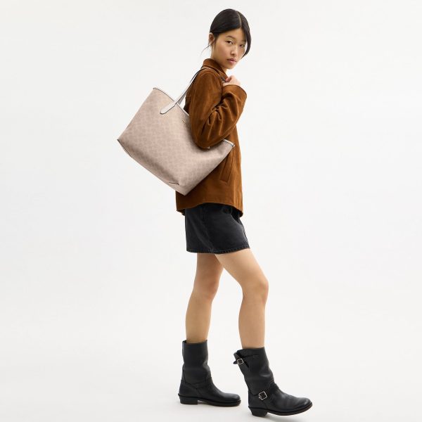 Coach Outlet City Tote Bag In Signature Canvas - Preorder