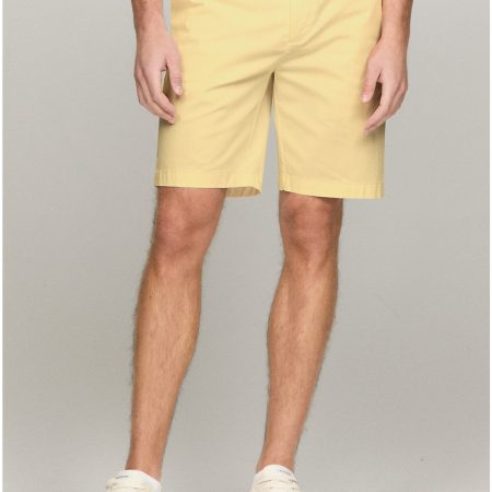 Tommy Hilfiger Men's Straight Fit Twill 9" Chino Short - Preorder