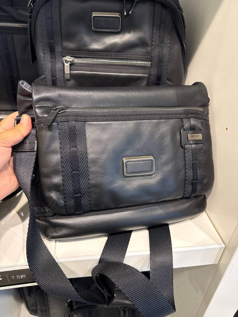 TUMI Medium Expandable Crossbody Leather Black - Ready Stock US