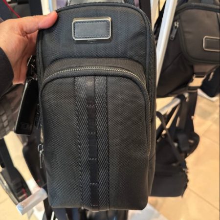 TUMI Medium Sling Black - Ready Stock US