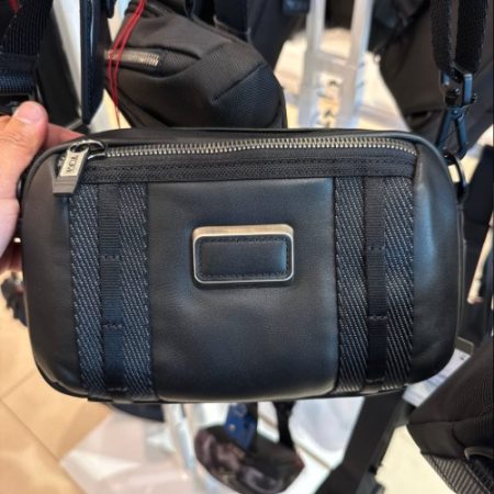 TUMI Small Clutch Crossbody Leather Black - Ready Stock US