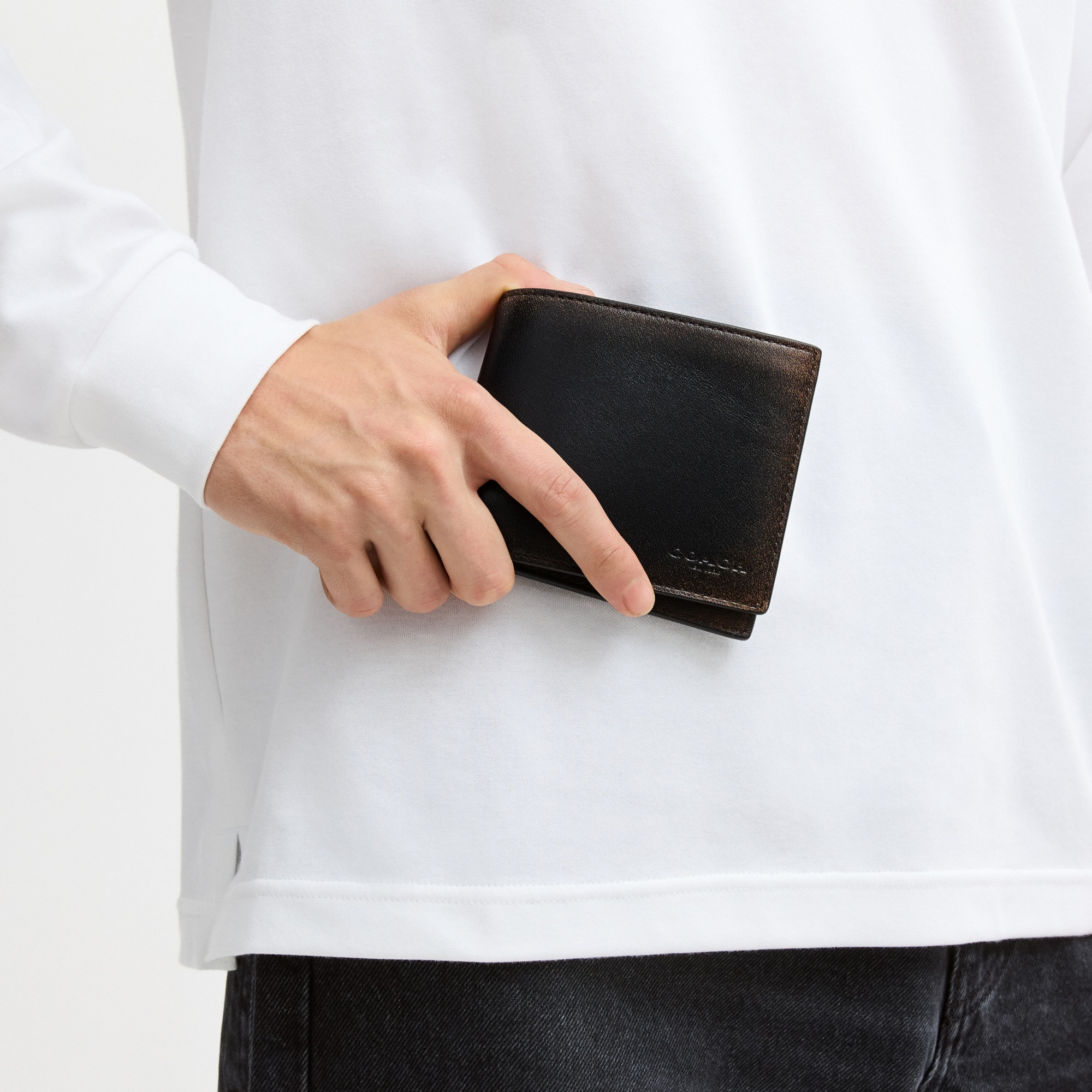 Coach 3-In-1 Wallet In Loved Leather - Preorder - Image 2