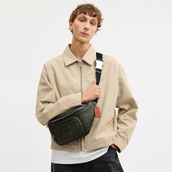 Coach Outlet Travis Belt Bag 35 In Signature Camo Print - Preorder