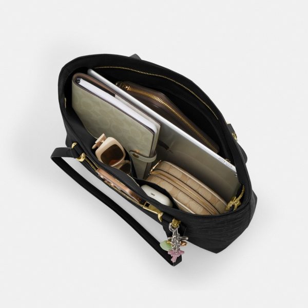 Coach Outlet Station Tote Bag In Signature Leather - Preorder