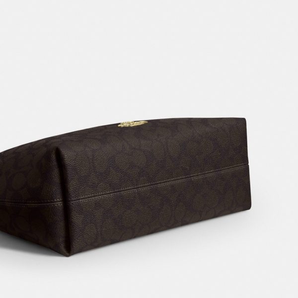Coach Outlet Laurel Shoulder Bag In Signature Canvas - Preorder