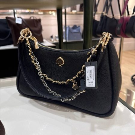 Black (001)