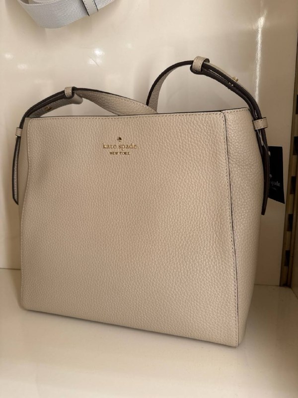 Kate Spade Juliette Medium Bucket Bag - Preorder — Light Sand (250)