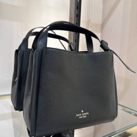Black (001)
