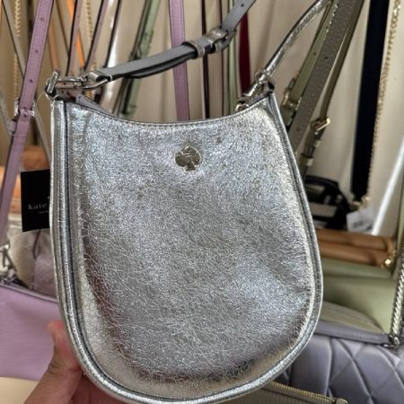 Kate Spade Kayla Small Swingpack - Preorder — Silver (020)