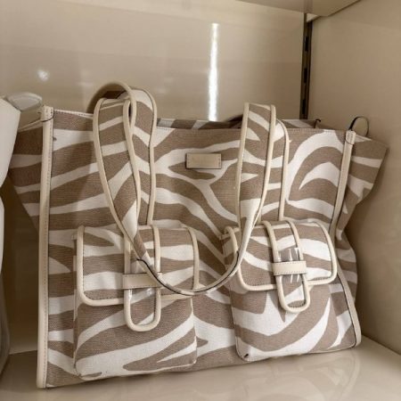 Kate Spade Kip Zebra Cargo Large Tote Bag - Preorder — Light Fawn Multi (960)