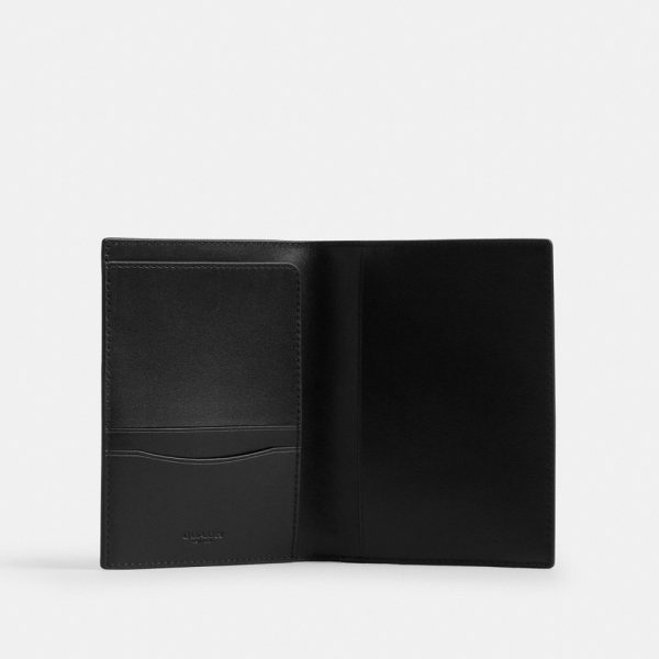 Coach Passport Case In Signature Canvas - Preorder