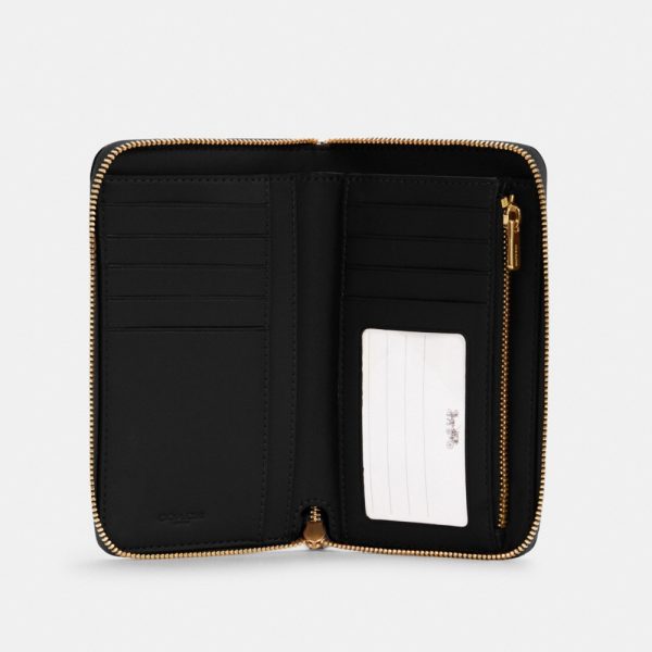 Coach Outlet Medium ID Zip Wallet - Preorder