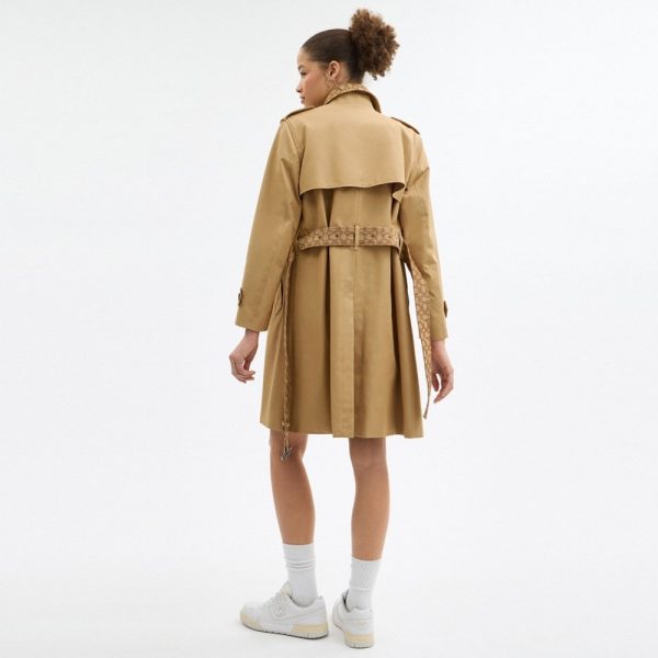 Coach Outlet Trench With Signature Piping - Preorder