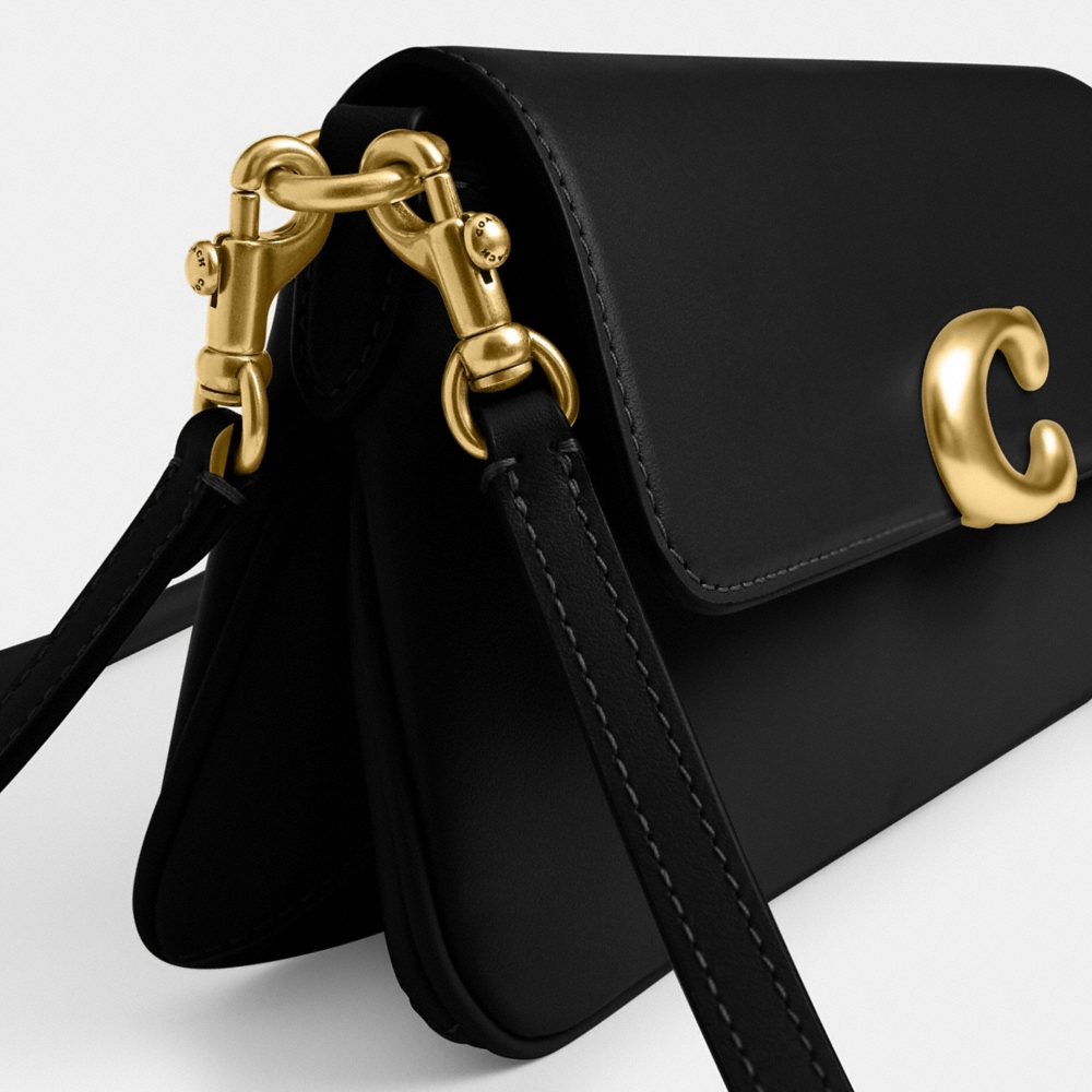 Coach Outlet Jet Shoulder Bag - Preorder