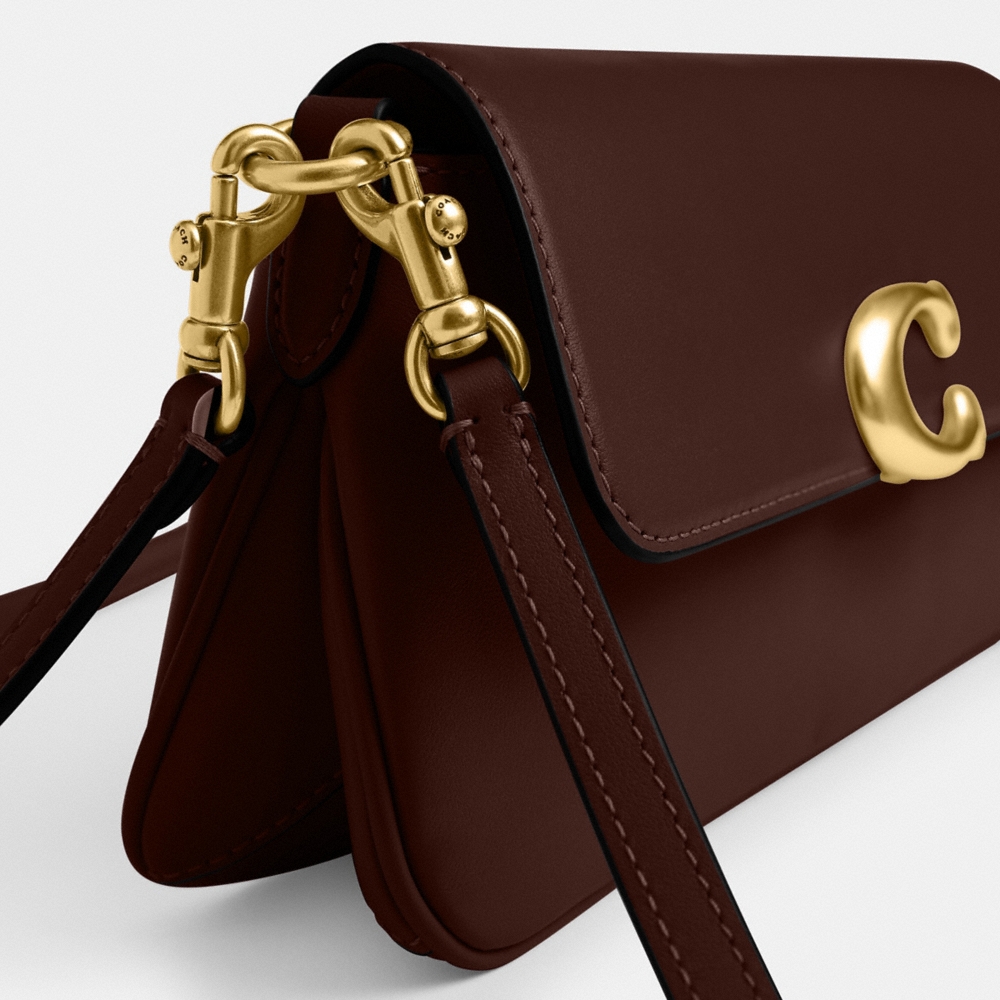 Coach Outlet Jet Shoulder Bag - Preorder