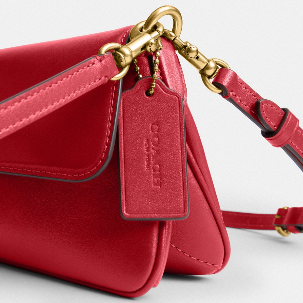 Coach Outlet Jet Shoulder Bag - Preorder