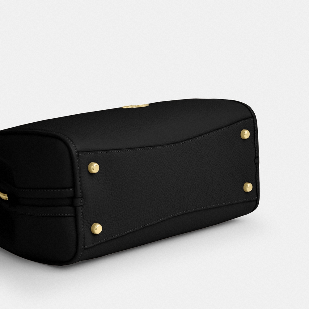 Coach Outlet Erin Shoulder Bag - Preorder
