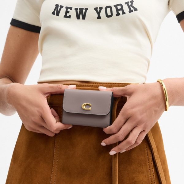 Coach Outlet Essential Card Holder Wallet In Colorblock - Preorder