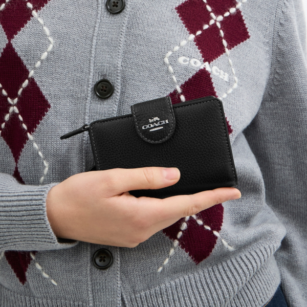 Coach Outlet Medium Corner Zip Wallet - Preorder