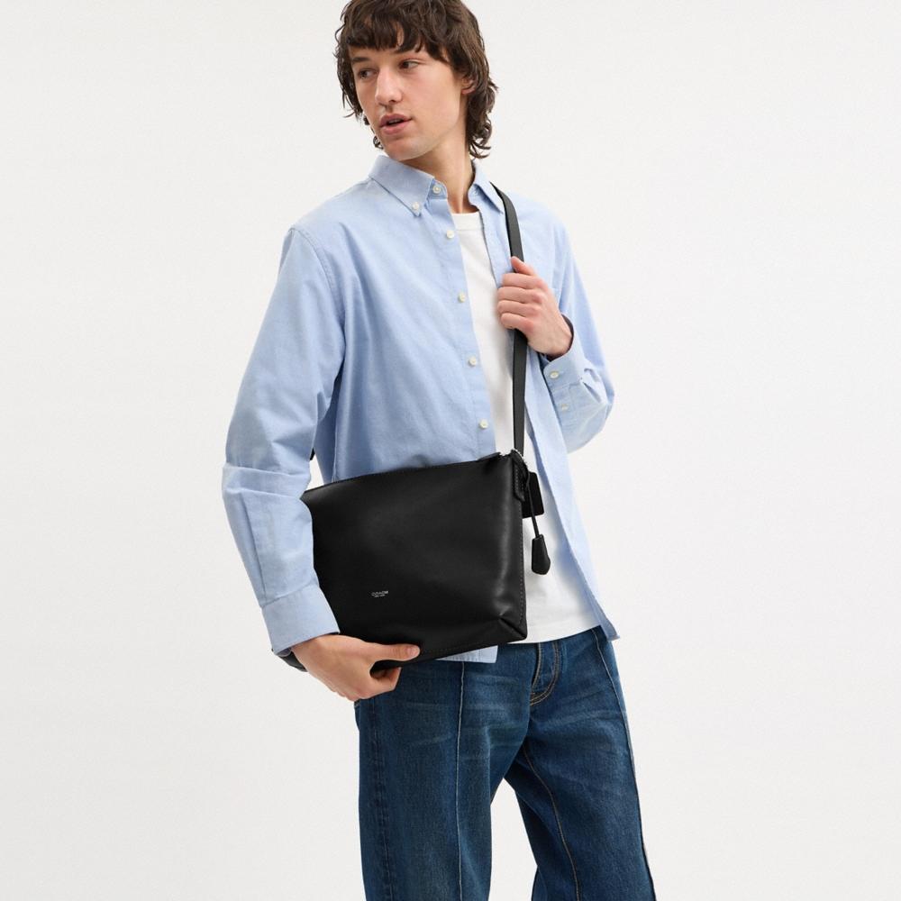 Coach Outlet Mott Messenger Bag 33 - Preorder
