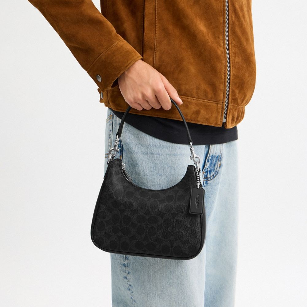Coach Nolan Hobo Bag In Signature Canvas - Preorder