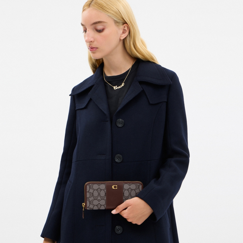 Coach Essential Slim Accordion Zip Wallet In Signature Jacquard - Preorder