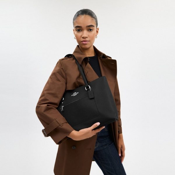 Coach Outlet Station Tote Bag - Preorder