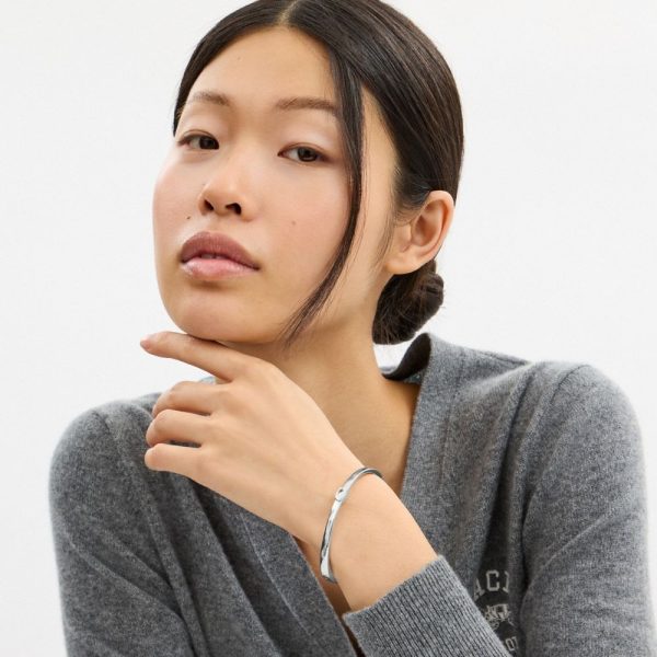 Coach Outlet Thin Signature Hinged Bangle - Preorder