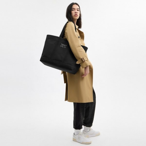 Coach Outlet Utility Tote - Preorder