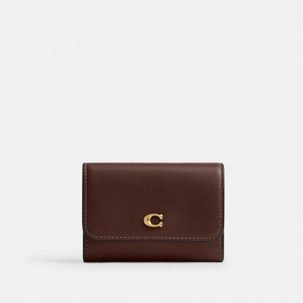 Coach Outlet Essential Flap Card Case - Preorder