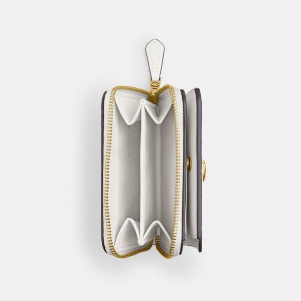 Coach Outlet Essential Billfold Wallet - Preorder