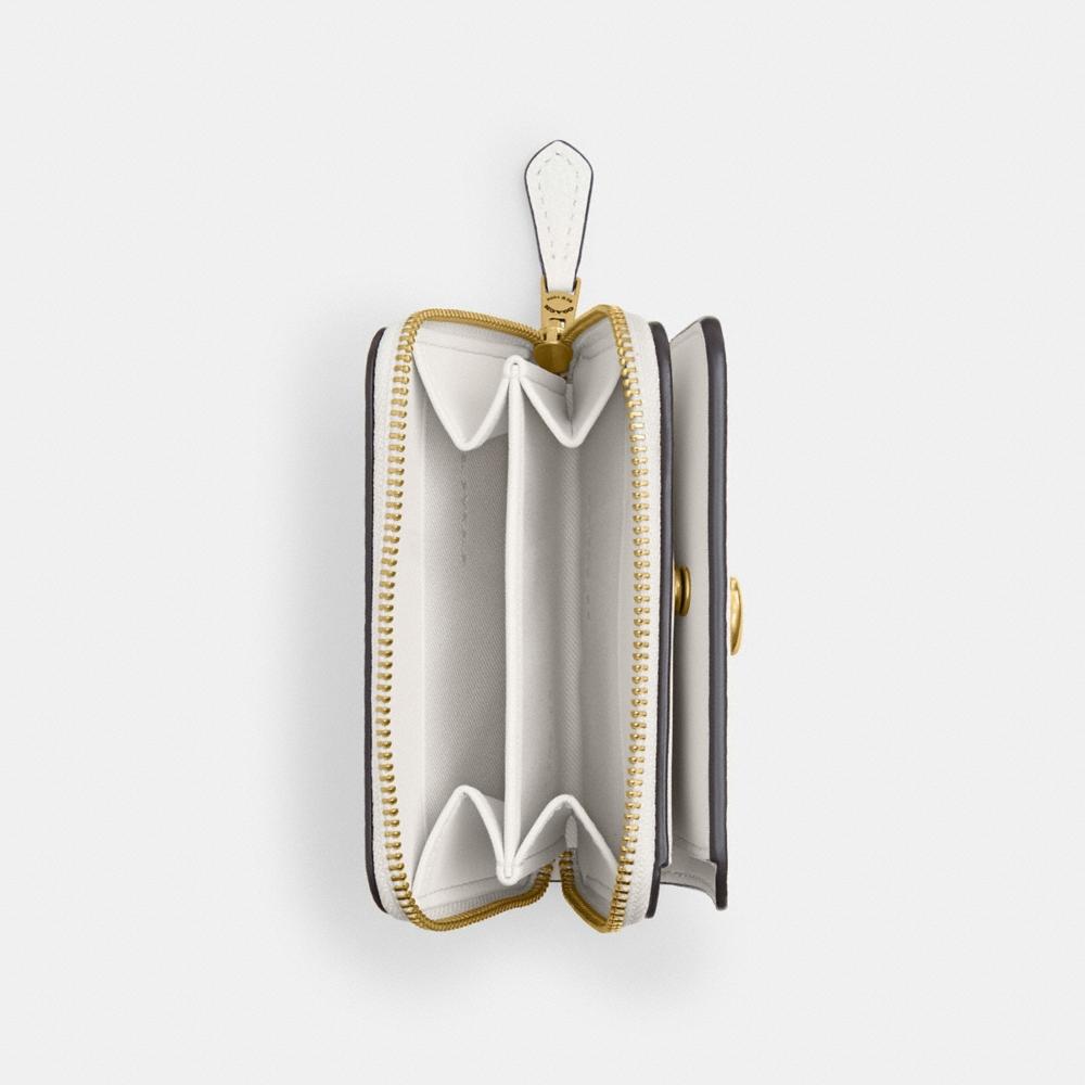 Coach Outlet Essential Billfold Wallet - Preorder - Image 7