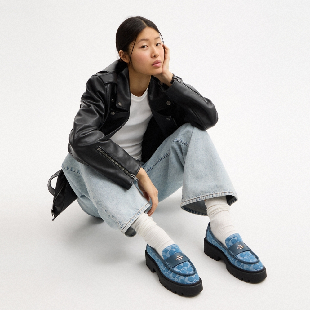 Coach Outlet Lucy Lug Sole In Signature Denim - Preorder