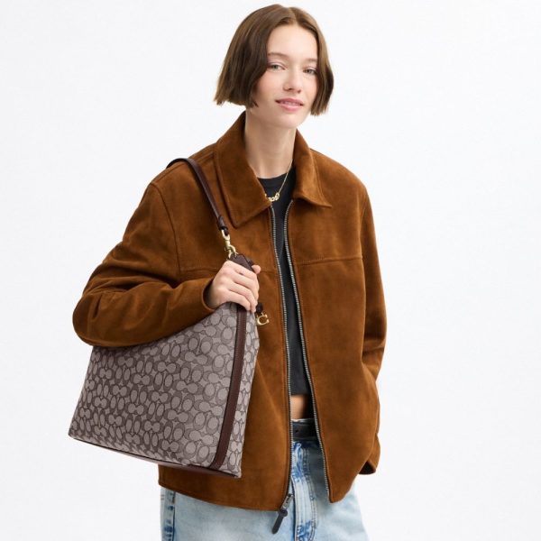 Coach Outlet Juliet Shoulder Bag 38 In Signature Jacquard - Preorder