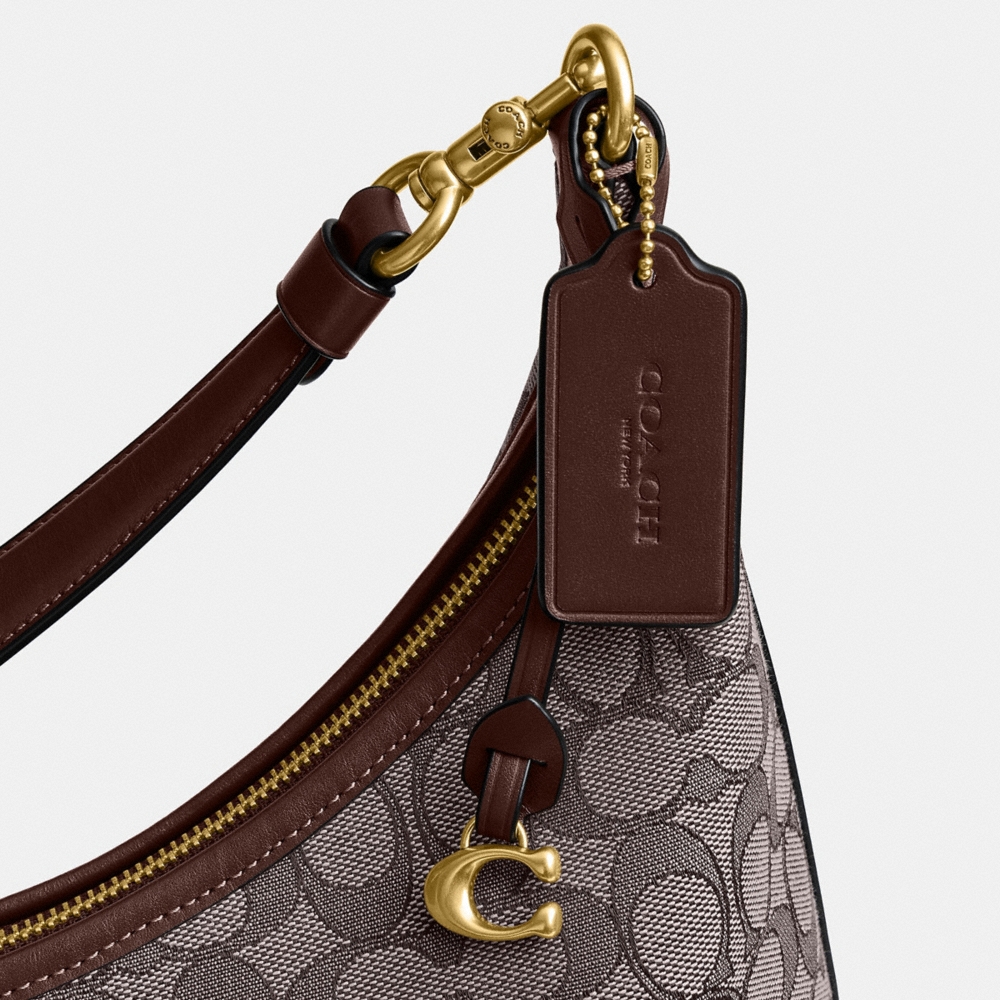 Coach Outlet Juliet Shoulder Bag 38 In Signature Jacquard - Preorder